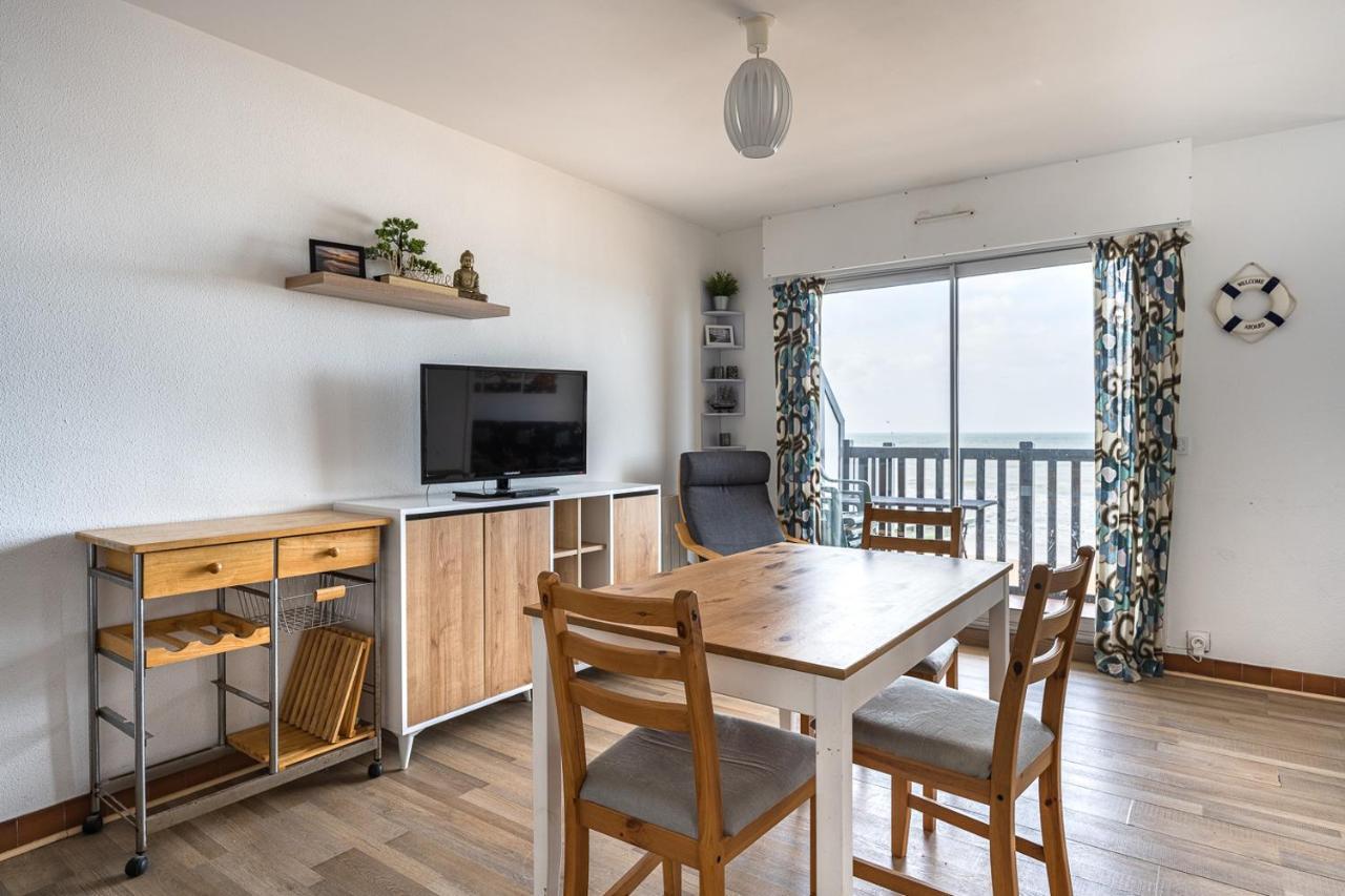 Charmant Appartement Face A La Mer Avec Balcon Houlgate Kültér fotó
